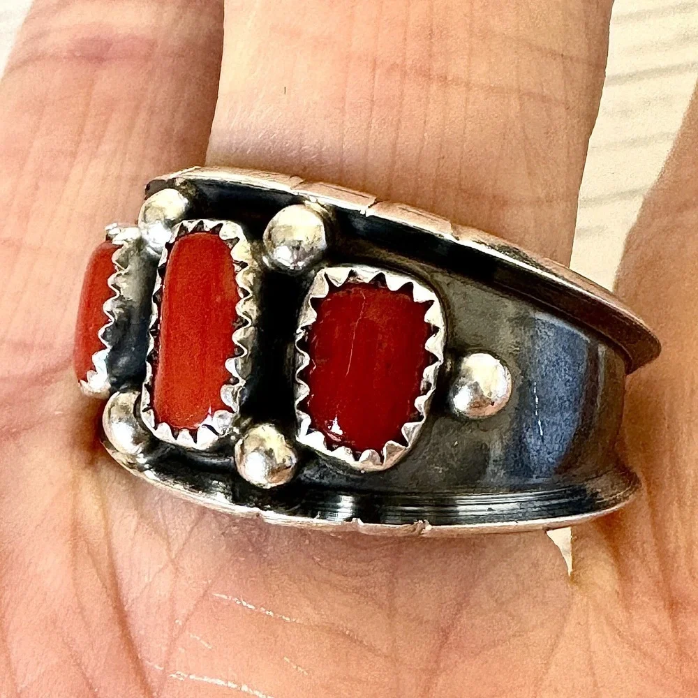Navajo Mens Wedding Band Red Coral Ring Sz‎ 13.5 Native Amer 15mm Dark Sterling